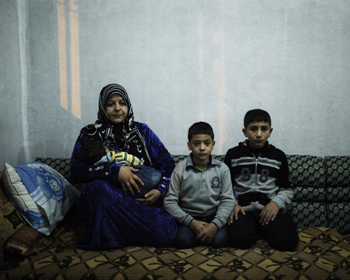 Famille de réfugiés, de Raqqa à Sanliurfa.